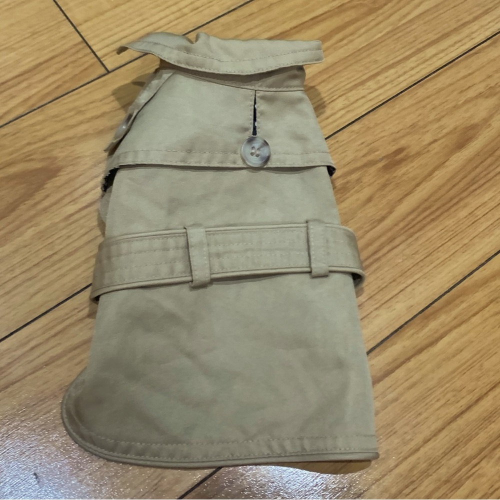 Isaac Mizrahi Doggie Trench Coat!!!